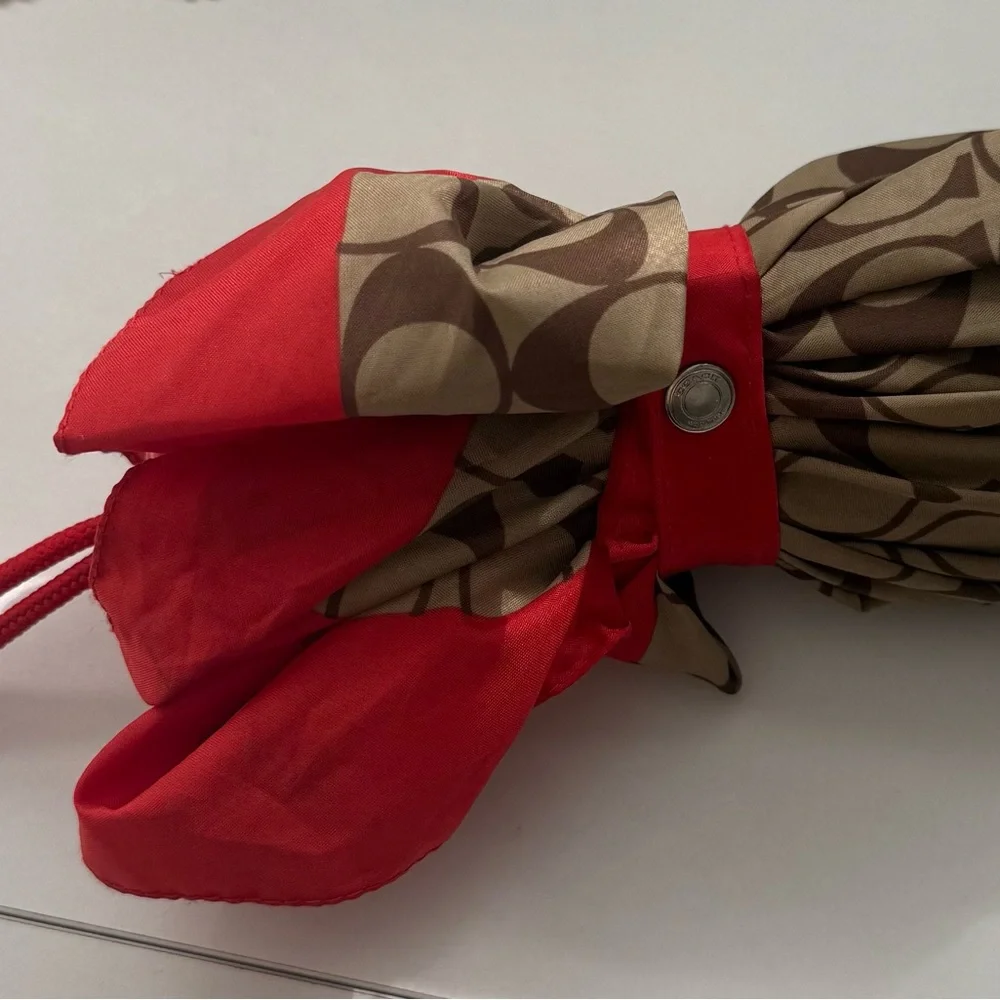 Coach Brown Signature 'C' Folding Umbrella with Red Trim - Picture 4 of 4